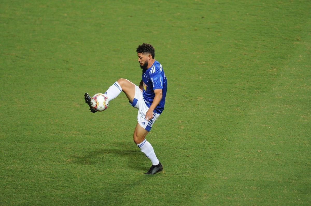 Fotos do jogo entre Cruzeiro e Cuiab, no Independncia, em Belo Horizonte, pela 32 rodada da Srie B do Campeonato Brasileiro