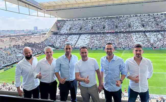 Corinthians vai visitar o So Paulo, sbado que vem, no Morumbi, no jogo que deve marcar a estreia de Vtor Pereira 