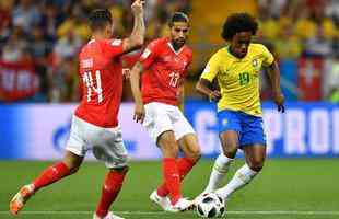 Lance do primeiro tempo da estreia do Brasil contra a Sua, em Rostov do Don, na Rssia