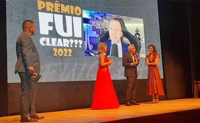 Éder Aleixo recebeu o prêmio em nome do Atlético no Rio de Janeiro