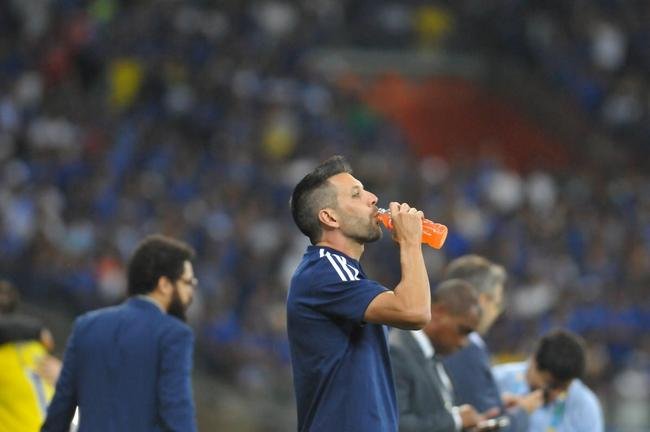 As melhores fotos do jogo entre Cruzeiro e Operrio-PR, no Mineiro, em Belo Horizonte, pela 29 rodada da Srie B do Brasileiro