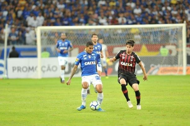 Cruzeiro conseguiu marcar no segundo tempo, com Arrascaeta, mas sofreu empate no fim com Bergson