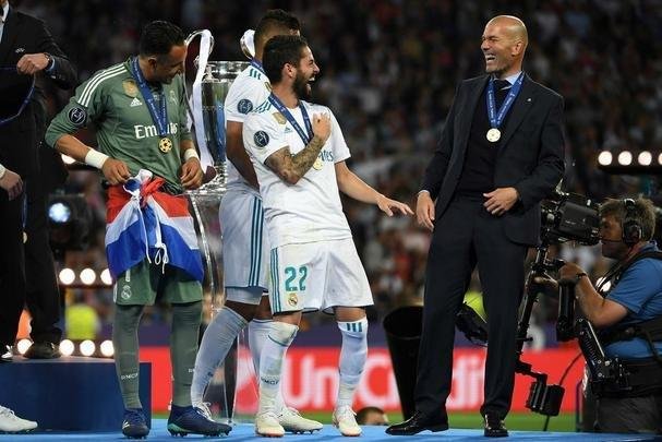 Festa do Real Madrid com a conquista da 13 Liga dos Campees, a terceira de forma seguida