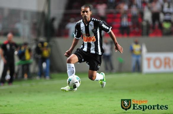 Camisa de 2012 era inspirada na de 1999, com detalhes na manga