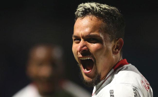 Artur marcou o primeiro gol do RB Bragantino em Florianpolis