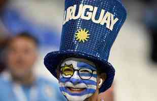 Ganeses e uruguaios acompanham partida pelo Grupo H da Copa do Mundo 