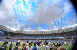 Fotos da torcida do Cruzeiro na primeira final do Mineiro, contra o Atltico, no Mineiro