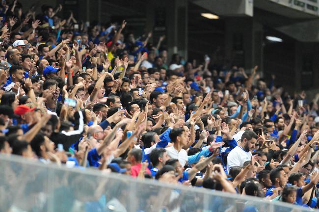 Torcida do Cruzeiro no jogo contra o Nutico, no Independncia, pela 26 rodada da Srie B do Campeonato Brasileiro de 2022