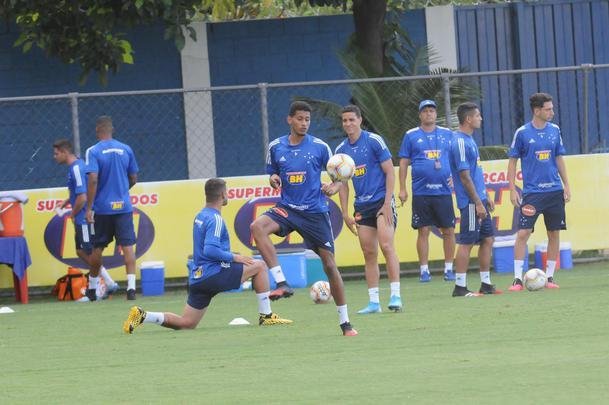 Fotos do treino do Cruzeiro desta quinta-feira, na Toca da Raposa II (crdito: Juarez Rodrigues/EM D.A Press)