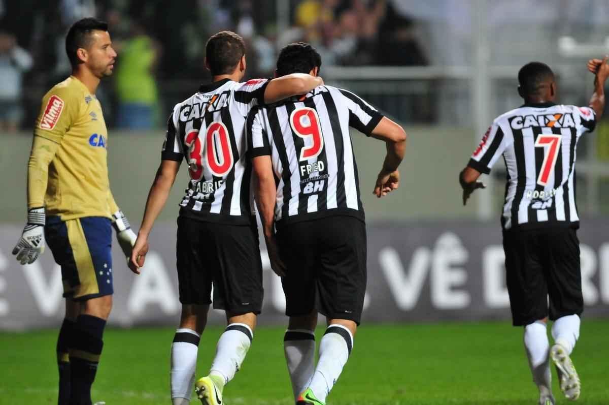 Na etapa final, Fred ampliou a vantagem atleticana para 3 a 1, depois de assistncia de Cazares