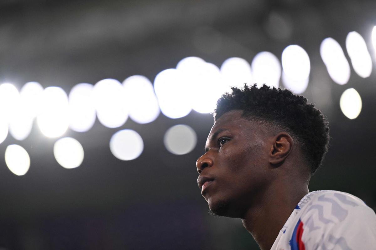 17 Aurlien Tchouamni (jogador do Real Madrid e da Seleo Francesa)