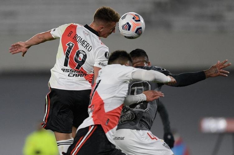 River Plate x Atltico: fotos do duelo de ida das quartas de final da Copa Libertadores, no Monumental de Nez, em Buenos Aires