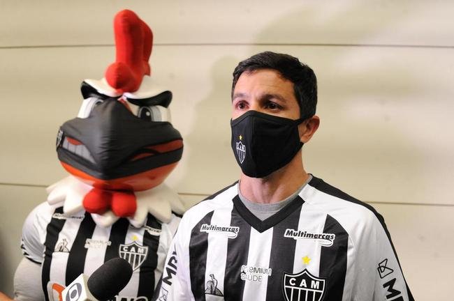 Nacho Fernndez (meia-atacante)