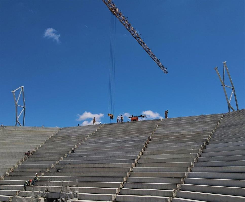 Estdio do Atltico est com 49% das obras concludas, as arquibancadas superiores foram finalizadas e o trabalho atualmente est focado nas instalaes internas, alvenaria e montagem da cobertura e estruturas.