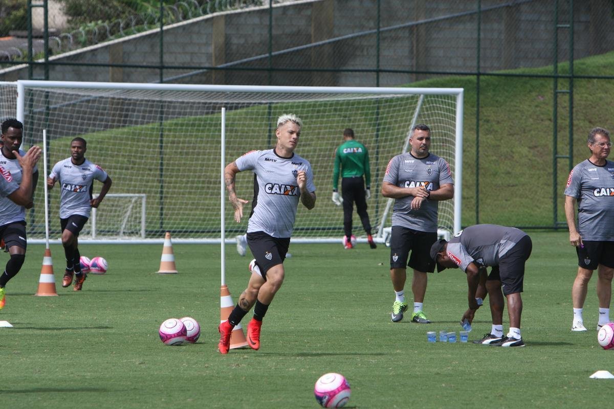 Imagens do treino do Atltico
