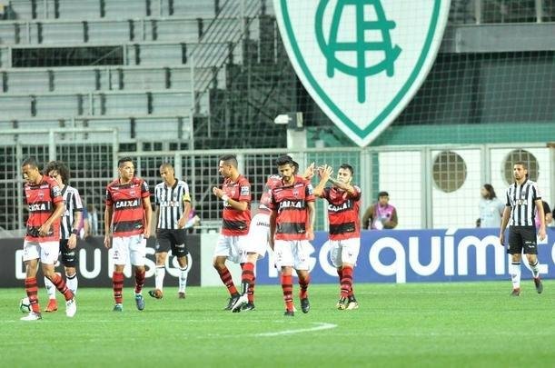 Galo recebeu o Atltico Goianiense, no Independncia, pela 33 rodada do Campeonato Brasileiro