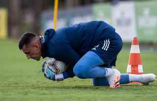 Imagens do primeiro treino do Cruzeiro antes do jogo contra o Cuiab, pela Srie B do Campeonato Brasileiro