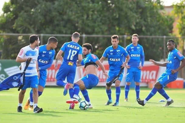 Fotos do ltimo treino do Cruzeiro antes de enfrentar o Grmio (Alexandre Guzanshe/EM D.A Press)