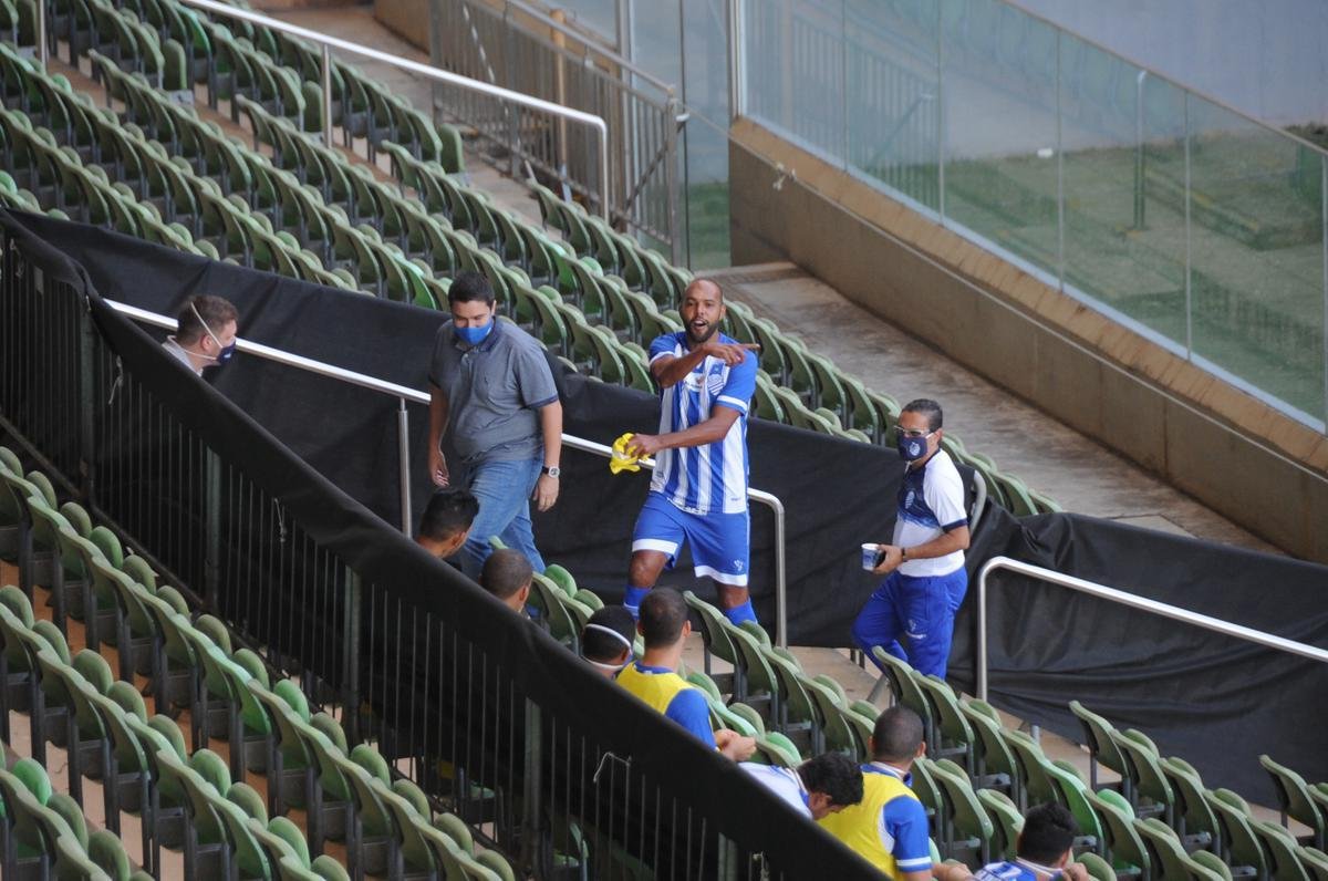 Fotos do jogo entre Amrica e CSA-AL, no Independncia, em Belo Horizonte, pela Srie B do Campeonato Brasileiro