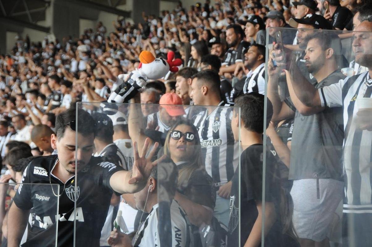 Fotos da torcida do Atltico na partida contra o Flamengo, no Mineiro, em Belo Horizonte, pela 13 rodada do Campeonato Brasileiro