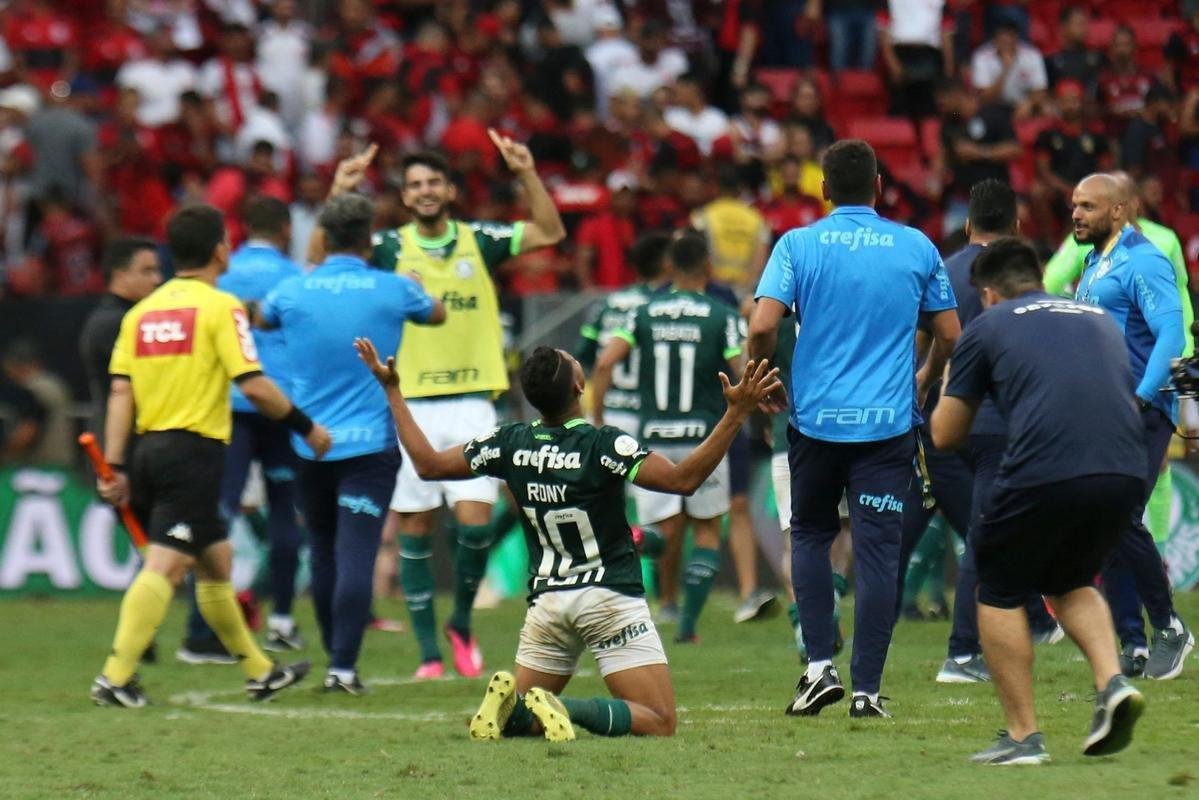 Fotos da Supercopa do Brasil entre Palmeiras e Flamengo e da festa pelo ttulo alviverde