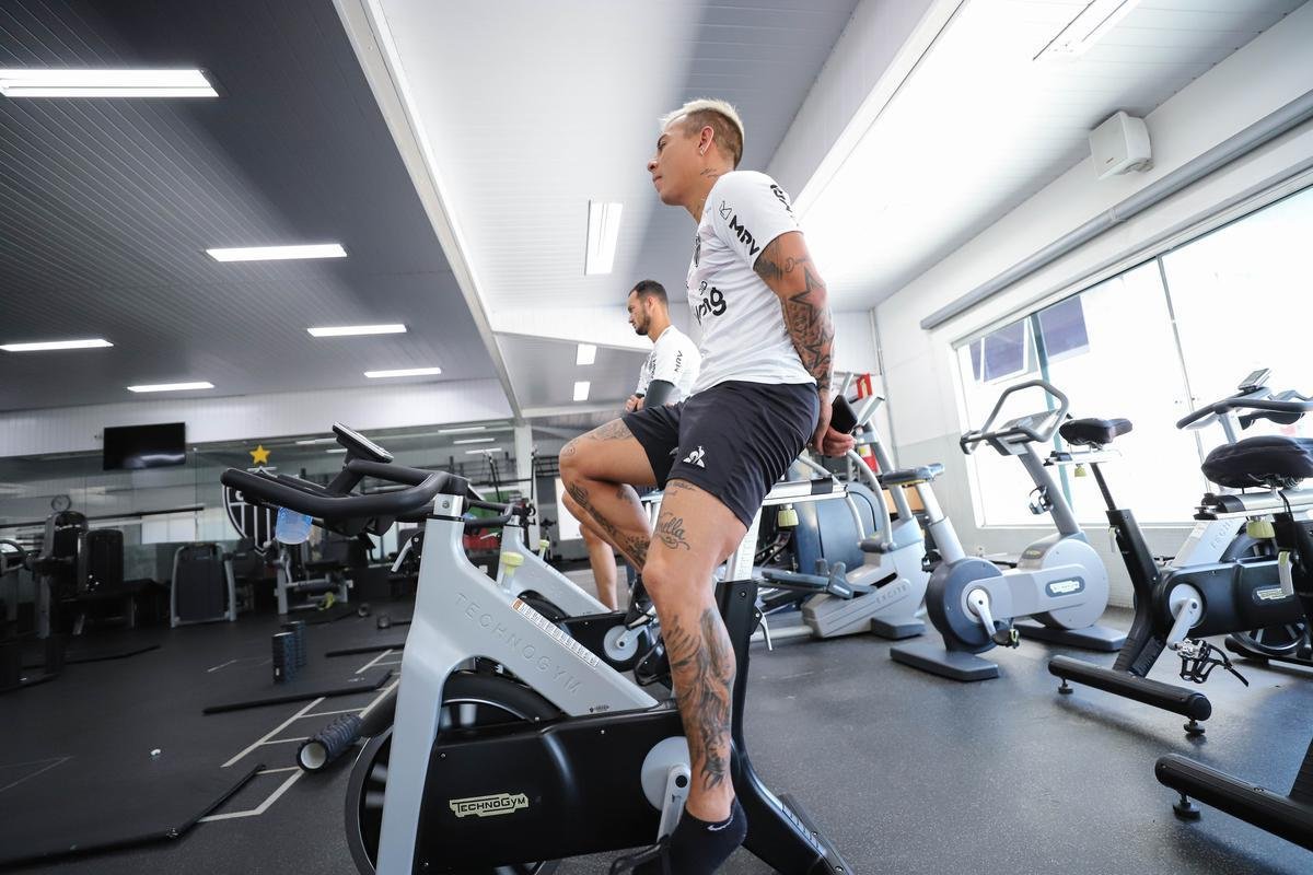 Atltico inicia preparao para enfrentar o Vasco; veja fotos