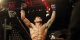Fotos da vitria de Rafael dos Anjos, que valeu o cinturo dos leves do UFC
