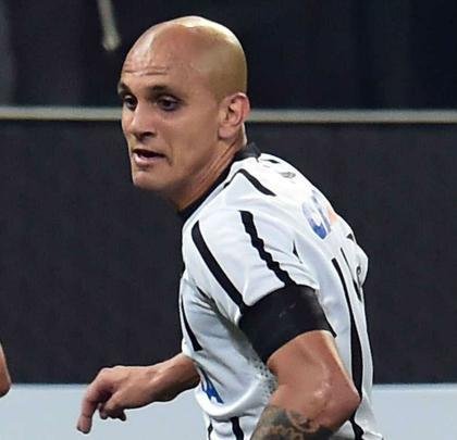 Fbio Santos tambm disputou a fase preliminar em 2011. O jogador foi o nico do elenco alvinegro para 2019 que foi eliminado neste mata-mata. Ele participou da derrota do Corinthians para o Tolima, por 2 a 0, fora de casa, substituindo o lesionado Roberto Carlos. O primeiro jogo, em So Paulo, terminou sem gols.