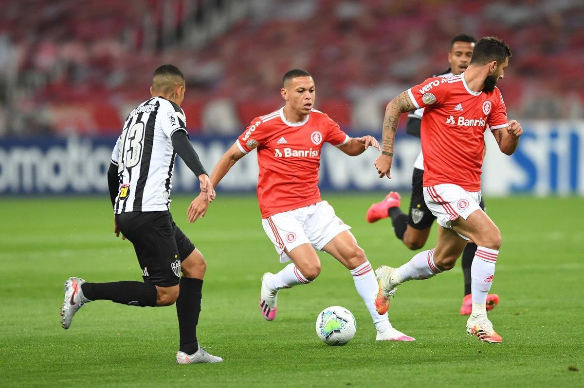 Equipes se enfrentaram neste sbado, no Beira-Rio, em Porto Alegre