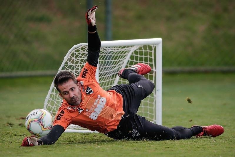 Victor - Valor de mercado em 27/11/2019: 1,2 milho de euros. Valor de mercado em 08/04/2020: 950 mil euros.