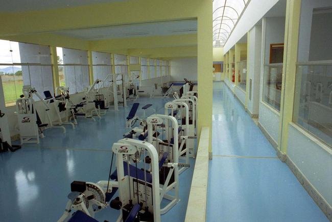 Fotos da Toca da Raposa II em 2003, um ano aps sua inaugurao, perodo em que era referncia no Brasil em centros de treinamento