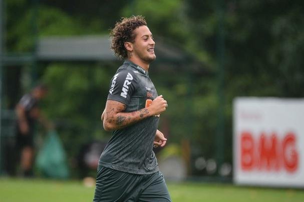 Jogadores do Atltico treinaram nesta tera-feira, vspera do jogo com o Defensor