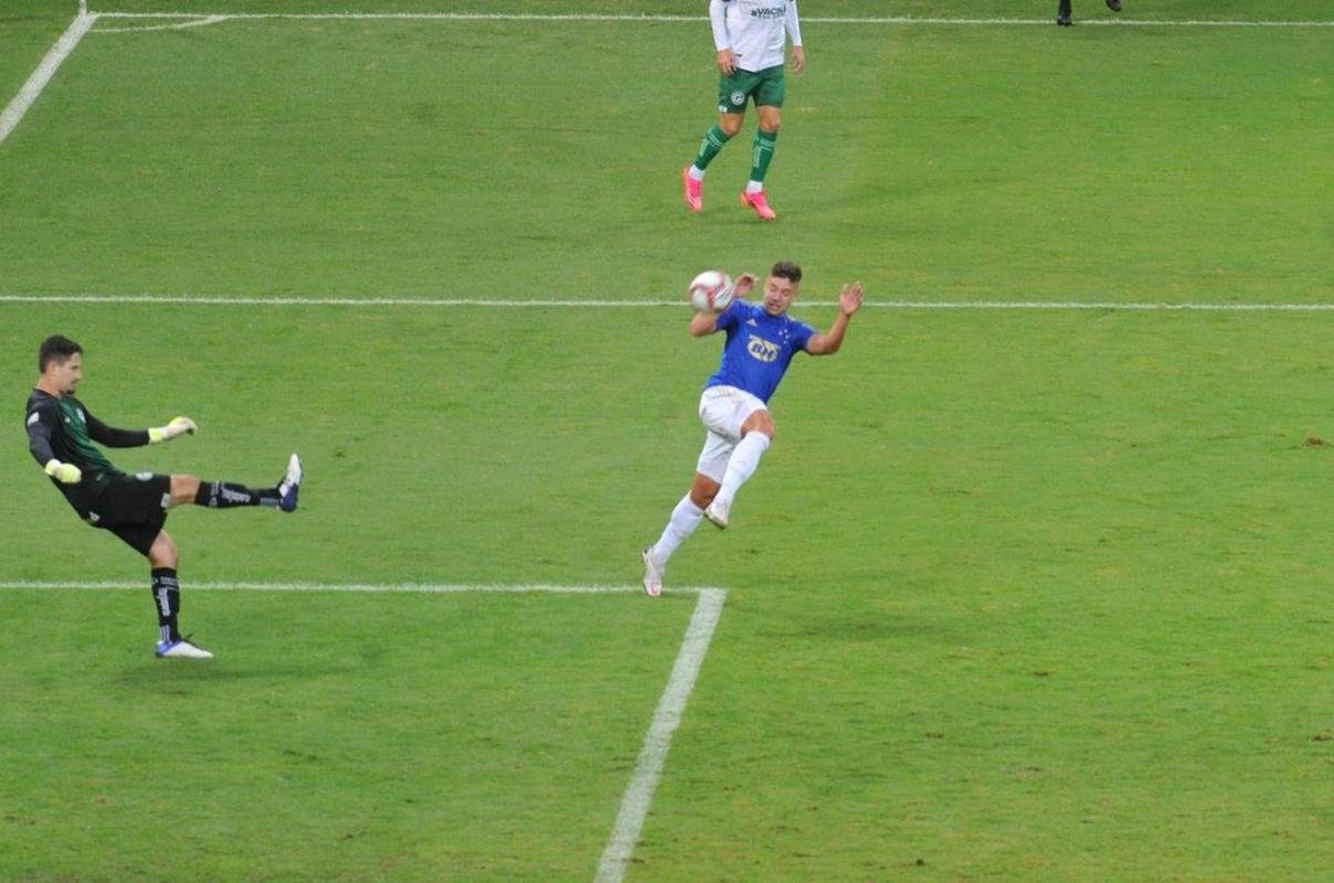 No Mineiro, Cruzeiro e Gois duelam pela terceira rodada da Srie B do Campeonato Brasileiro 