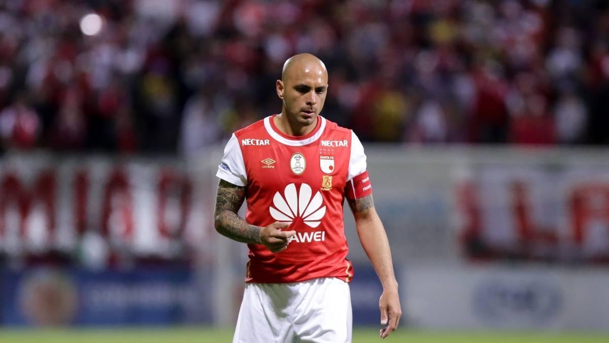 Omar Prez, experiente meia do Independiente Santa Fe,  o criador de jogadas do time colombiano