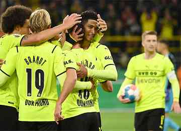 Borussia teve que suar para derrotar o Ingolstadt por 2 a 0, em casa