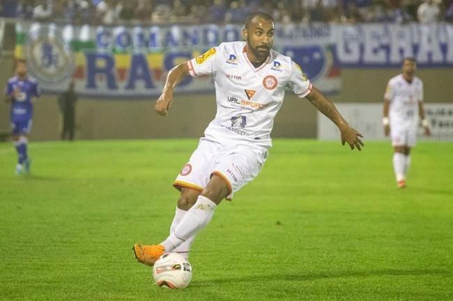 Tombense e Cruzeiro se enfrentaram pela Srie B