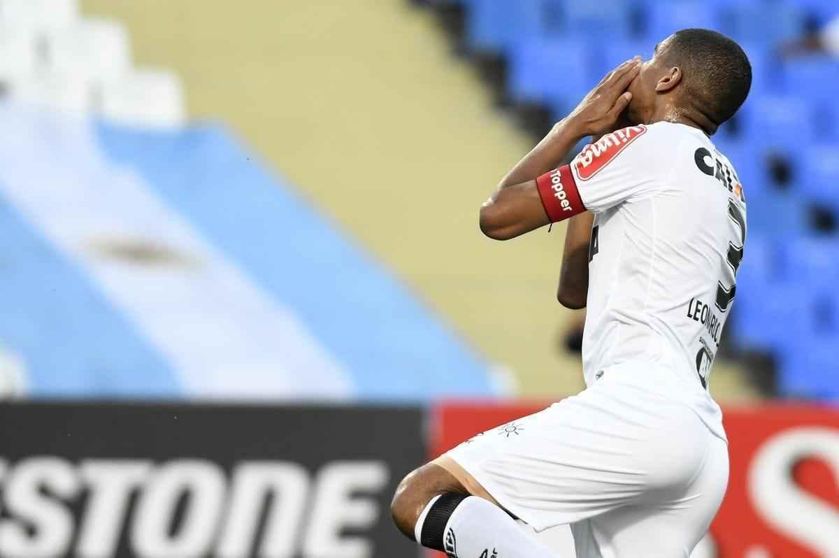 Imagens do jogo entre Godoy Cruz e Atltico, vlido pelo Grupo 6 da Copa Libertadores