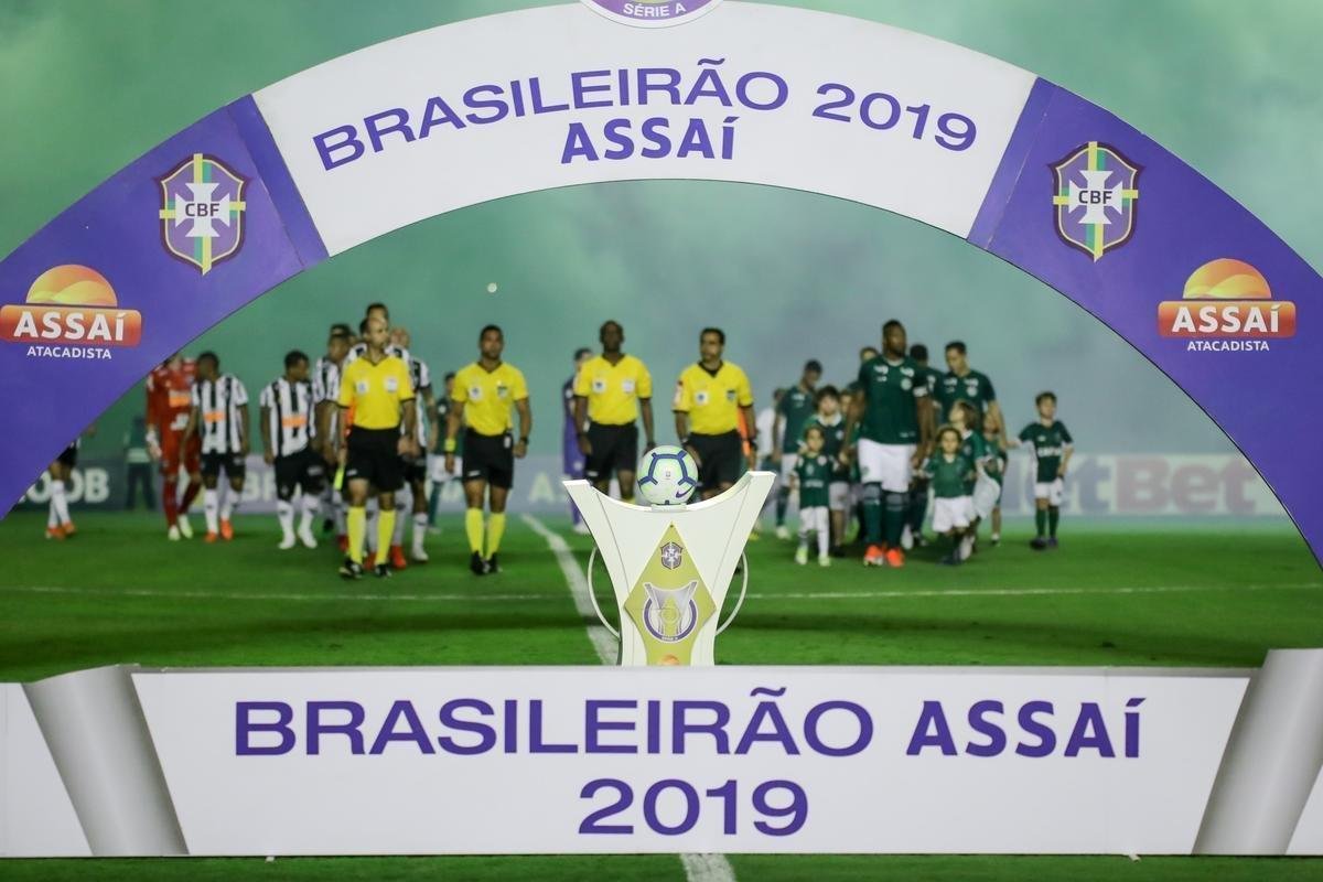 Fotos do duelo entre Gois e Atltico, no Serra Dourada, em Goinia, pela 12 rodada do Brasileiro