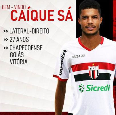 O Botafogo-SP anunciou a contratao do lateral-direito Caique S, que estava na Chapecoense