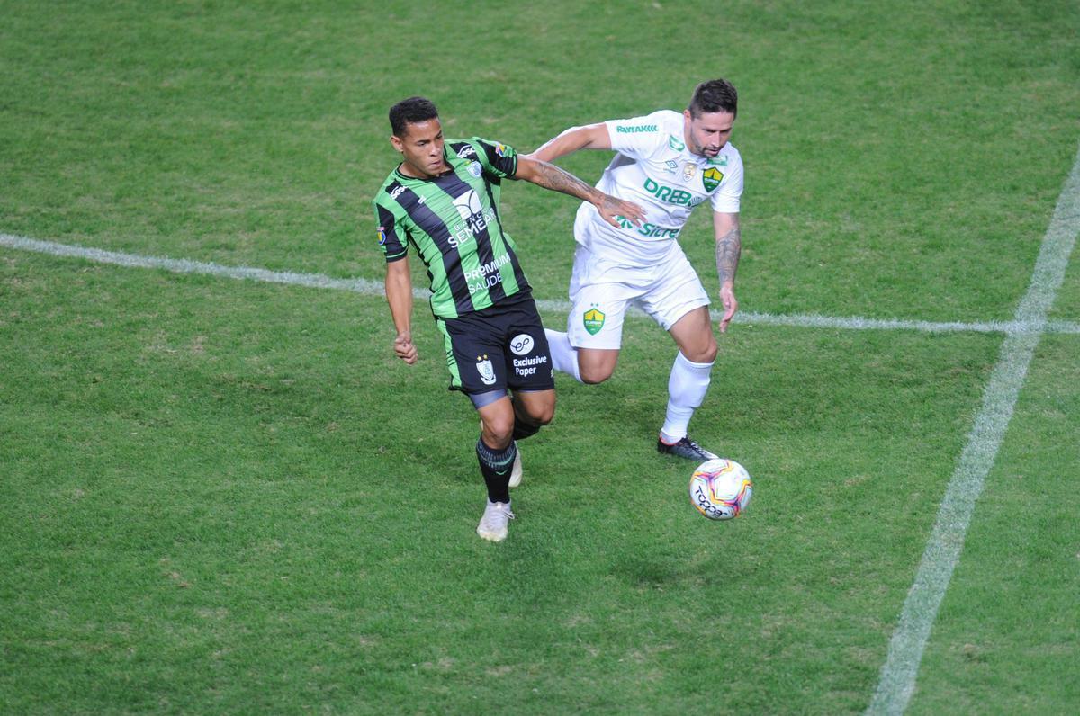 Fotos do jogo entre Amrica e Cuiab, no Independncia, em Belo Horizonte, pela segunda da Srie B do Brasileiro