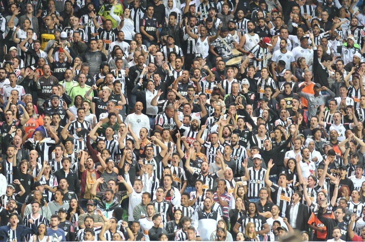Torcedores do Atltico saram revoltados do Independncia com eliminao prematura na Sul-Americana