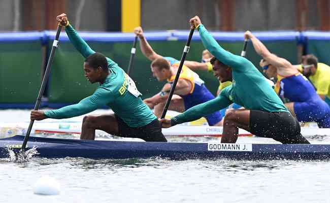 K4 e C2 femininos nas finais dos 500 metros de canoagem nos Jogos