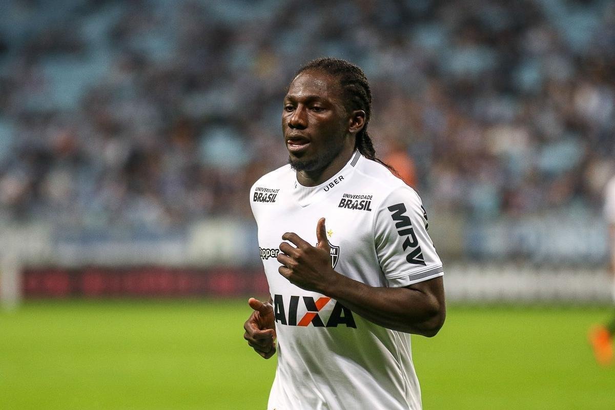 Grmio jogou melhor e conseguiu vitria por 2 a 0 sobre o Atltico na Arena, em Porto Alegre, pela 13 rodada do Campeonato Brasileiro