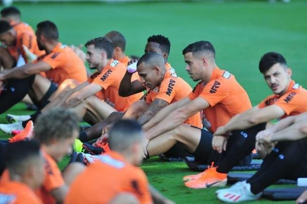 Jorge Sampaoli comandou nesta segunda-feira o seu primeiro treino no Atltico