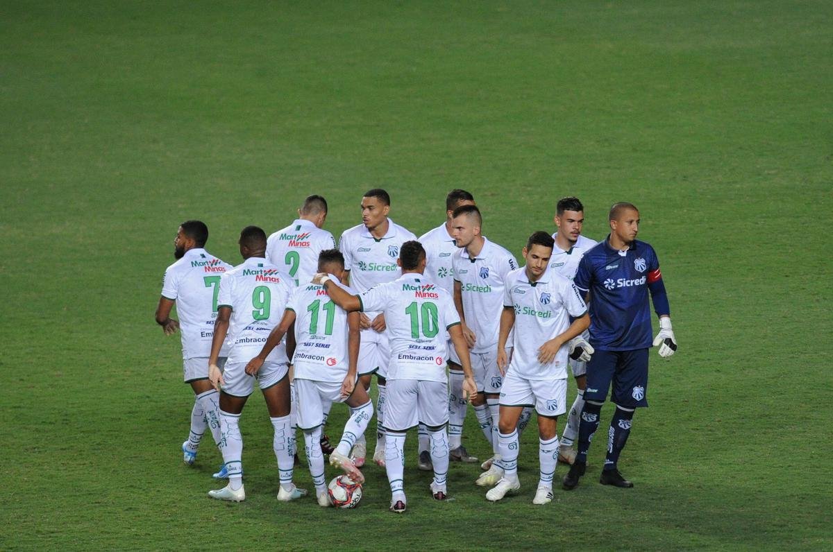 Fotos da vitria da Caldense sobre o Amrica, por 1 a 0, no Independncia, em Belo Horizonte, pela quarta rodada do Campeonato Mineiro de 2021. Atacante Amarildo marcou o nico gol da partida,