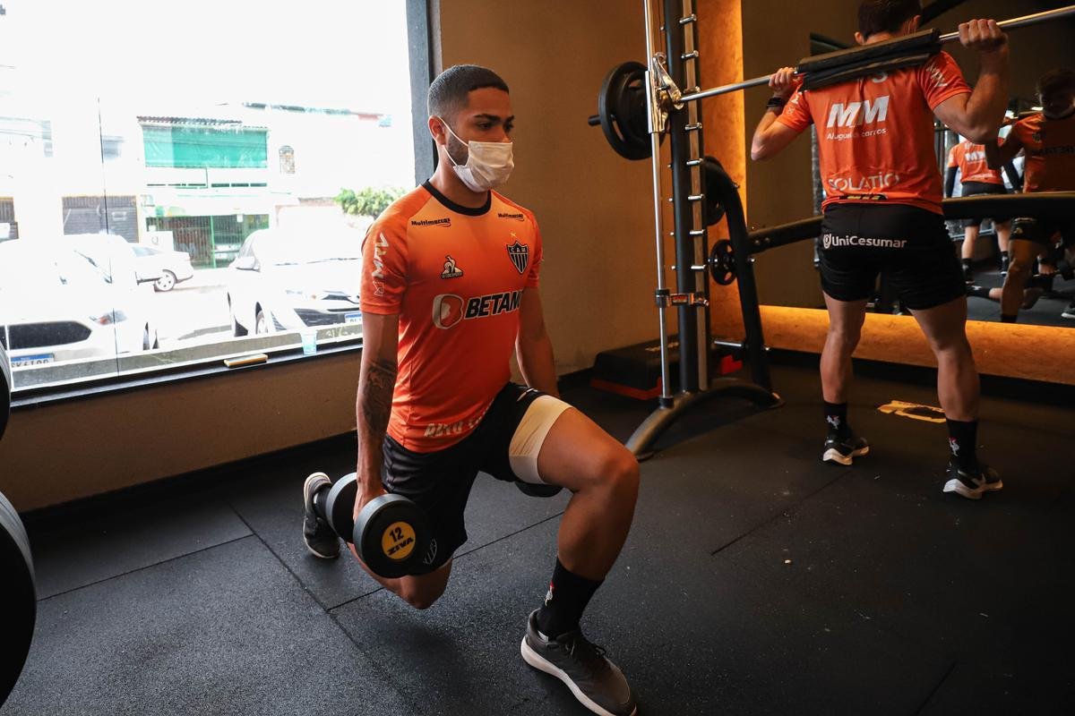 Atltico treina em Feira de Santana aps classificao