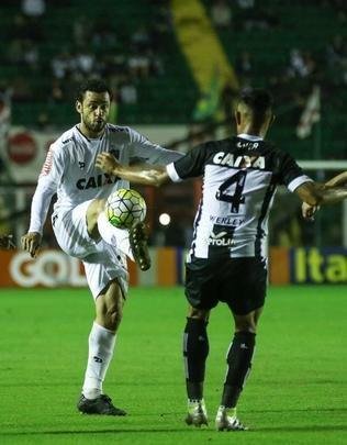 Em Florianópolis, Figueirense e Atlético empatam por 1 a 1