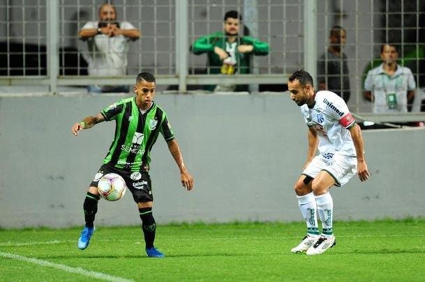 Amrica conseguiu gol de empate aos 50 minutos do segundo tempo