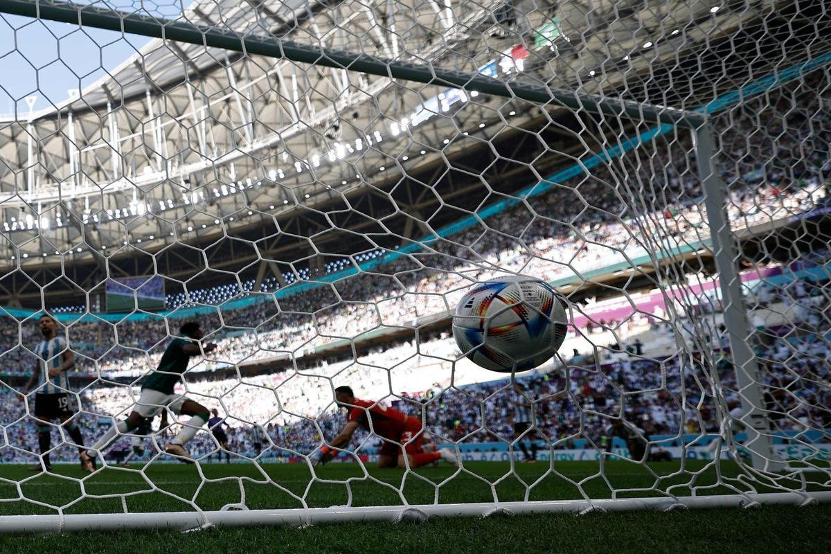 Imagens da partida entre Argentina e Arbia Saudita, pela primeira rodada do Grupo C da Copa do Mundo