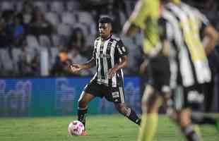 Fotos do jogo entre Santos e Atltico na Vila Belmiro, em Santos, pela 30 rodada do Campeonato Brasileiro